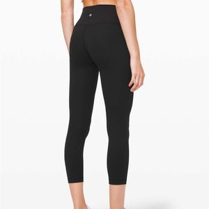 Lululemon wunder under crop leggings 21”. Size 6. Like new